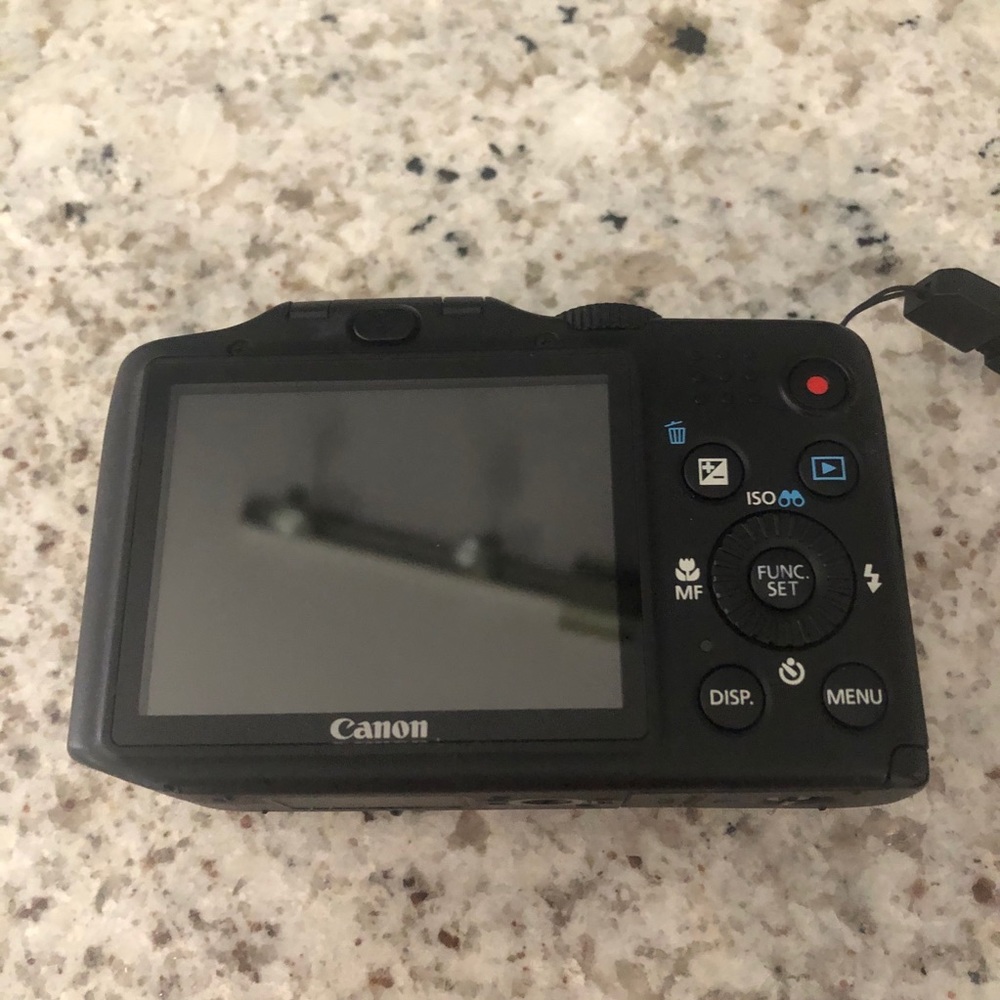 Digital camera